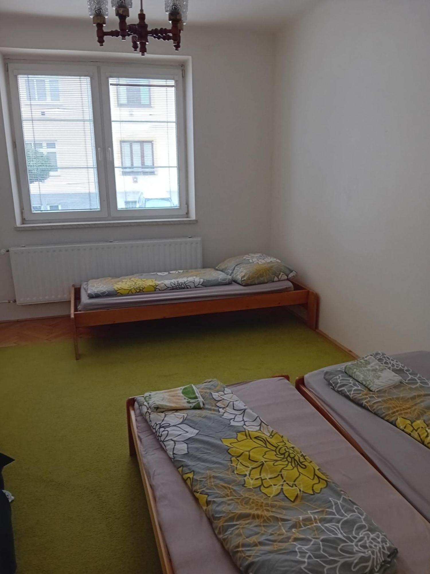 Holub Apartment In City Centrum Komarov Ngoại thất bức ảnh