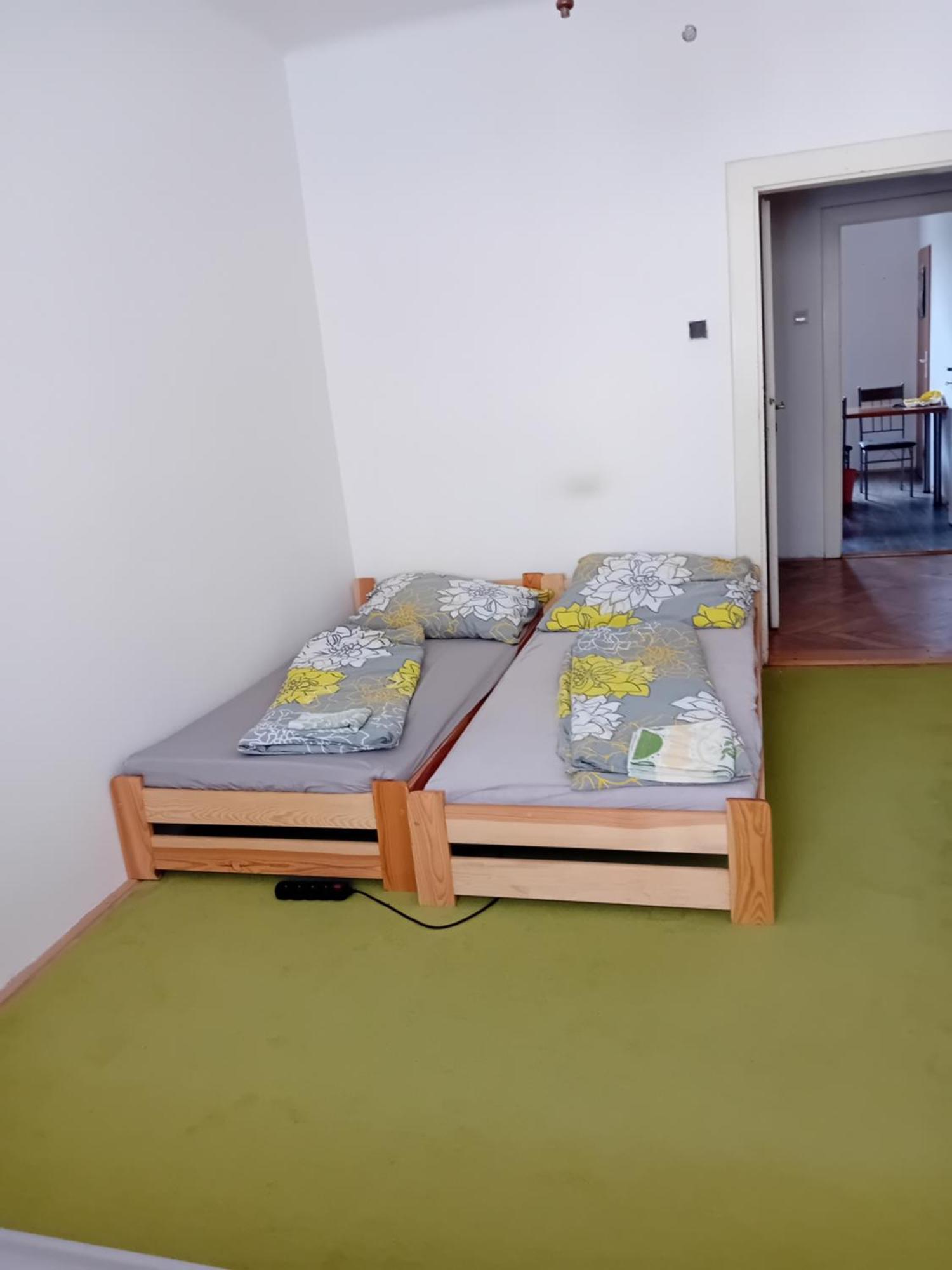 Holub Apartment In City Centrum Komarov Ngoại thất bức ảnh
