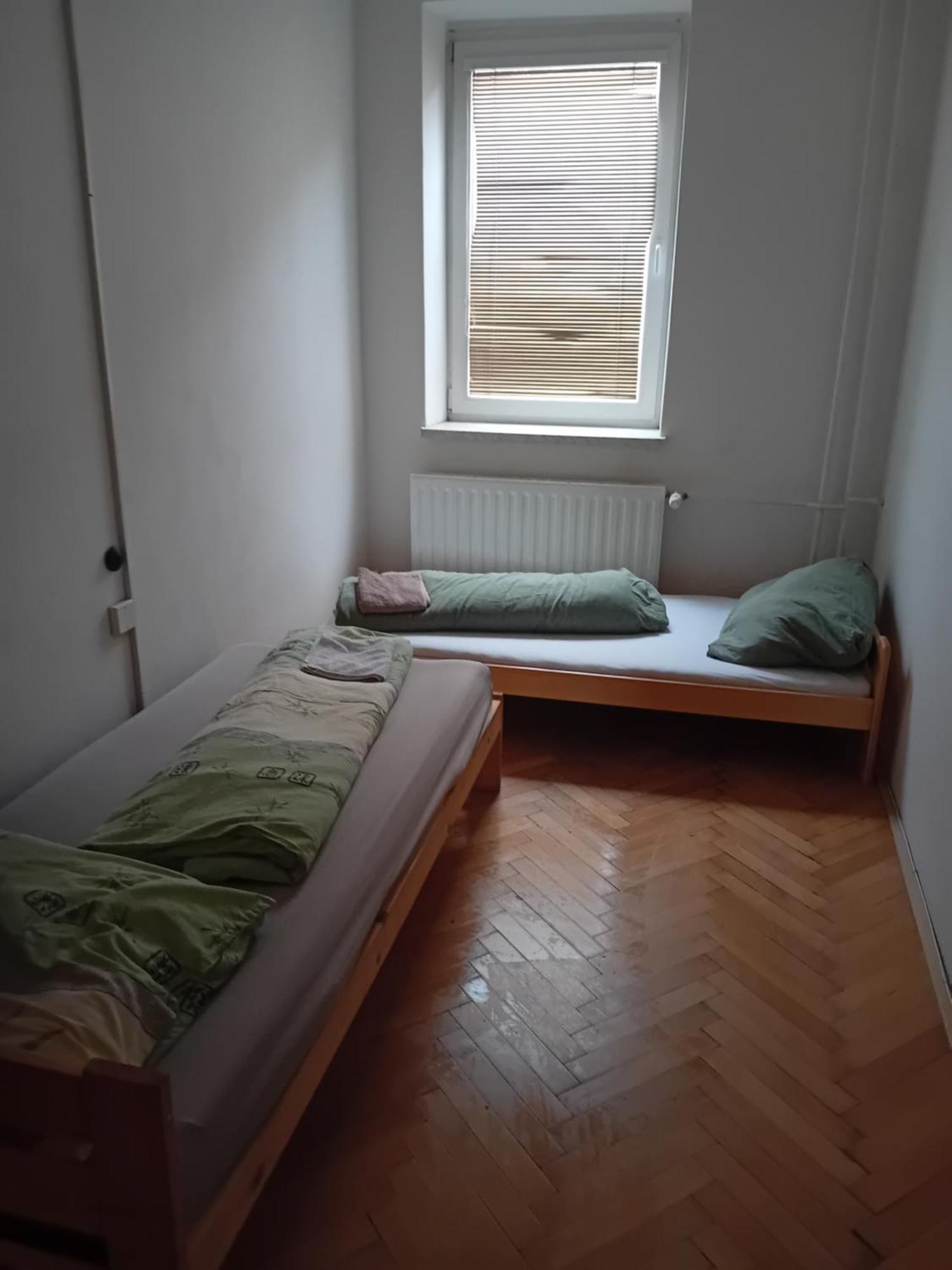 Holub Apartment In City Centrum Komarov Ngoại thất bức ảnh